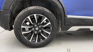 Used 2022 Maruti Suzuki Brezza ZXI Plus AT Dual Tone Petrol Automatic tyres RIGHT REAR TYRE RIM VIEW