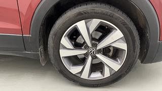 Used 2021 Volkswagen Taigun Topline 1.0 TSI MT Petrol Manual tyres RIGHT FRONT TYRE RIM VIEW