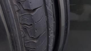 Used 2017 Mahindra TUV300 [2015-2020] T8 Diesel Manual tyres SPARE TYRE VIEW