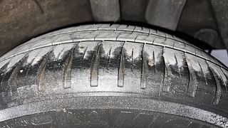 Used 2014 Hyundai Grand i10 [2013-2017] Asta 1.2 Kappa VTVT Petrol Manual tyres LEFT REAR TYRE TREAD VIEW