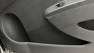 Used 2012 Chevrolet Beat [2009-2014] LS Petrol Petrol Manual top_features Door pockets