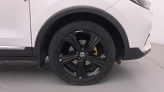 Used 2022 MG Motors Astor Savvy CVT Petrol Automatic tyres RIGHT FRONT TYRE RIM VIEW