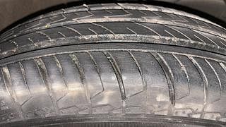 Used 2022 Maruti Suzuki Swift VXI AMT Petrol Automatic tyres RIGHT FRONT TYRE TREAD VIEW