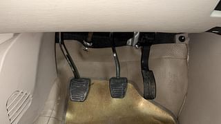 Used 2016 Mahindra XUV500 [2015-2018] W4 Diesel Manual interior PEDALS VIEW