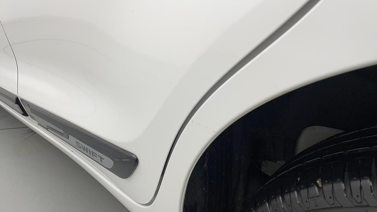 Used 2023 Maruti Suzuki Swift ZXI AMT Petrol Automatic dents MINOR SCRATCH