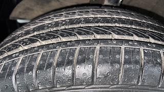 Used 2017 Maruti Suzuki Baleno [2015-2019] Zeta Petrol Petrol Manual tyres LEFT FRONT TYRE TREAD VIEW