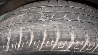 Used 2014 Maruti Suzuki Wagon R 1.0 [2010-2019] VXi Petrol Manual tyres LEFT FRONT TYRE TREAD VIEW