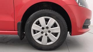 Used 2017 Volkswagen Polo [2014-2020] Trendline 1.5 (D) Diesel Manual tyres RIGHT FRONT TYRE RIM VIEW