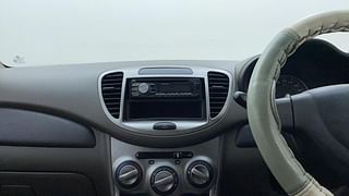 Used 2013 Hyundai i10 [2010-2016] Magna 1.2 Petrol Petrol Manual interior MUSIC SYSTEM & AC CONTROL VIEW