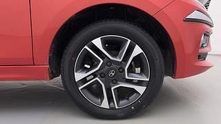 Used 2021 Tata Tiago XZA+ AMT Petrol Automatic tyres RIGHT FRONT TYRE RIM VIEW