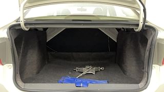 Used 2015 Honda City [2014-2017] VX Diesel Diesel Manual interior DICKY INSIDE VIEW