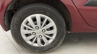 Used 2016 hyundai i10 Sportz 1.1 Petrol Petrol Manual tyres RIGHT REAR TYRE RIM VIEW
