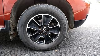 Used 2016 Renault Duster [2015-2019] 110 PS RXZ 4X2 AMT Diesel Automatic tyres RIGHT FRONT TYRE RIM VIEW