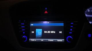 Used 2016 Hyundai Elite i20 [2014-2018] Asta 1.4 CRDI Diesel Manual top_features Integrated (in-dash) music system