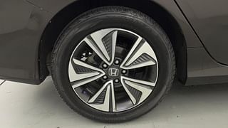 Used 2019 Honda Civic [2019-2021] ZX CVT Petrol Petrol Automatic tyres RIGHT REAR TYRE RIM VIEW