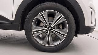 Used 2016 Hyundai Creta [2015-2018] 1.6 SX Plus Auto Petrol Petrol Automatic tyres RIGHT FRONT TYRE RIM VIEW