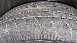 Used 2017 Maruti Suzuki Ertiga [2015-2018] VXI AT Petrol Automatic tyres LEFT FRONT TYRE TREAD VIEW