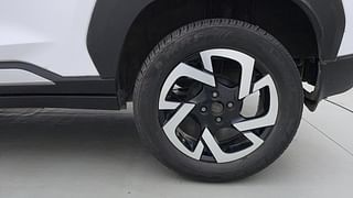Used 2022 Nissan Magnite XV Premium Turbo (O) Petrol Manual tyres LEFT REAR TYRE RIM VIEW