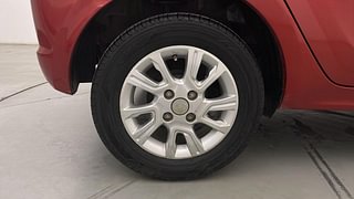 Used 2018 Tata Tiago [2016-2020] Revotron XZA AMT Petrol Automatic tyres RIGHT REAR TYRE RIM VIEW