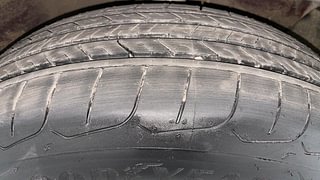 Used 2017 Hyundai Creta [2015-2018] 1.6 SX Plus Petrol Petrol Manual tyres RIGHT FRONT TYRE TREAD VIEW