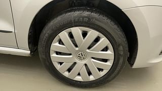 Used 2017 Volkswagen Polo [2015-2019] Comfortline 1.2L (P) Petrol Manual tyres RIGHT FRONT TYRE RIM VIEW
