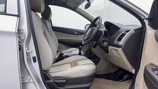 Used 2010 Hyundai i20 [2008-2012] Magna 1.2 Petrol Manual interior RIGHT SIDE FRONT DOOR CABIN VIEW