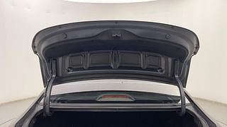 Used 2019 Hyundai Verna [2017-2020] 1.6 VTVT SX (O) Petrol Manual interior DICKY DOOR OPEN VIEW