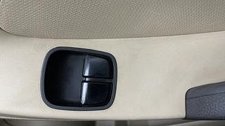 Used 2017 Hyundai Eon [2011-2018] Era + Petrol Manual top_features Power windows