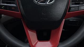 Used 2015 Hyundai Creta [2015-2018] 1.6 SX Plus Dual Tone Petrol Petrol Manual top_features Airbags