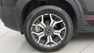 Used 2019 Kia Seltos [2019-2020] GTX Petrol Manual tyres RIGHT REAR TYRE RIM VIEW