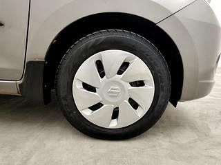 Used 2016 Maruti Suzuki Celerio ZXI AMT Petrol Automatic tyres RIGHT FRONT TYRE RIM VIEW
