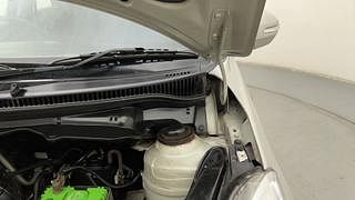 Used 2014 Maruti Suzuki Swift [2011-2015] ZXi ABS Petrol Manual engine ENGINE LEFT SIDE HINGE & APRON VIEW