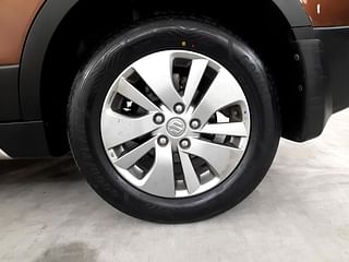 Used 2016 Maruti Suzuki S-Cross [2015-2017] Zeta 1.3 Diesel Manual tyres LEFT REAR TYRE RIM VIEW