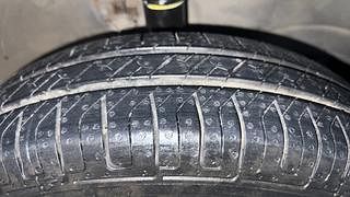 Used 2011 Maruti Suzuki Wagon R 1.0 [2010-2019] LXi Petrol Manual tyres RIGHT FRONT TYRE TREAD VIEW