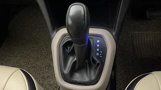 Used 2018 Hyundai Grand i10 [2017-2020] Magna AT 1.2 Kappa VTVT Petrol Automatic interior GEAR  KNOB VIEW