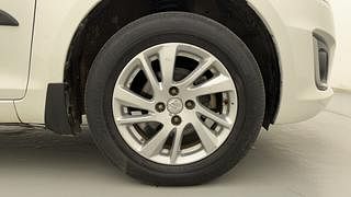 Used 2013 Maruti Suzuki Swift [2011-2017] ZDi Diesel Manual tyres RIGHT FRONT TYRE RIM VIEW