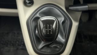 Used 2017 Datsun Go Plus [2014-2019] T Petrol Manual interior GEAR  KNOB VIEW