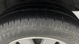 Used 2013 Hyundai i20 [2012-2014] Sportz 1.2 Petrol Manual tyres LEFT REAR TYRE TREAD VIEW