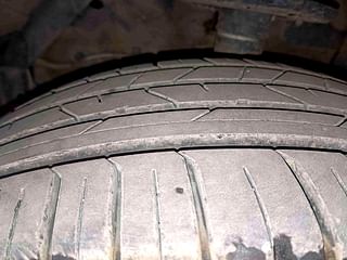 Used 2019 Maruti Suzuki S-Cross [2017-2020] Zeta 1.3 Diesel Manual tyres LEFT FRONT TYRE TREAD VIEW