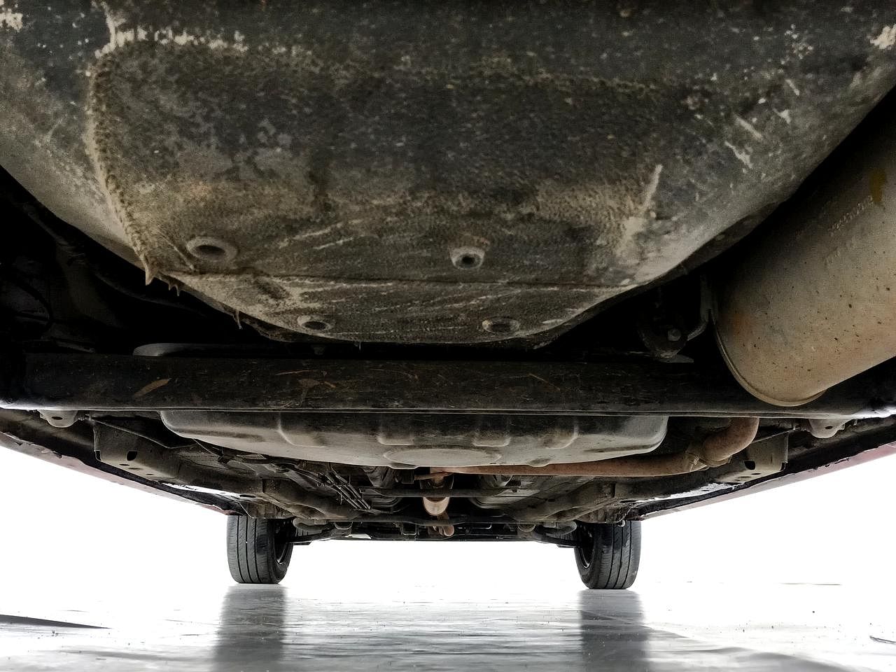 Used 2018 Tata Tiago [2016-2020] Revotron XZ Petrol Manual extra REAR UNDERBODY VIEW (TAKEN FROM REAR)