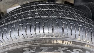 Used 2018 Renault Duster [2015-2019] 85 PS RXS MT Diesel Manual tyres LEFT REAR TYRE TREAD VIEW