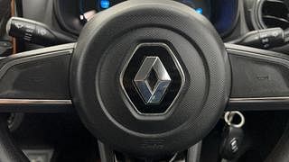 Used 2021 Renault Kwid CLIMBER 1.0 Opt Petrol Manual top_features Airbags