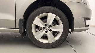 Used 2018 Skoda Rapid new [2016-2020] Ambition Petrol Petrol Manual tyres RIGHT FRONT TYRE RIM VIEW