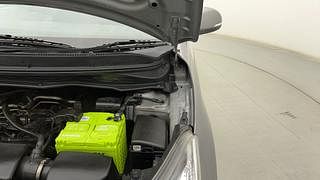 Used 2014 Hyundai i20 [2012-2014] Asta 1.2 Petrol Manual engine ENGINE LEFT SIDE HINGE & APRON VIEW