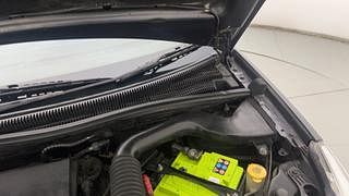 Used 2013 Ford Figo [2010-2015] Duratorq Diesel Titanium 1.4 Diesel Manual engine ENGINE LEFT SIDE HINGE & APRON VIEW