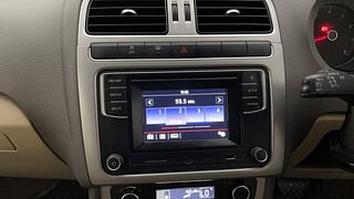 Used 2016 Volkswagen Vento [2015-2019] Highline Petrol AT Petrol Automatic top_features Integrated (in-dash) music system