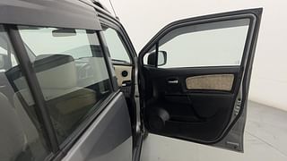 Used 2017 Maruti Suzuki Wagon R 1.0 [2015-2019] VXI AMT Petrol Automatic interior RIGHT FRONT DOOR OPEN VIEW