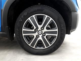 Used 2021 Maruti Suzuki S-Presso VXI+ Petrol Manual tyres RIGHT FRONT TYRE RIM VIEW