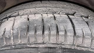 Used 2014 Hyundai Verna [2011-2015] Fluidic 1.4 VTVT Petrol Manual tyres RIGHT FRONT TYRE TREAD VIEW