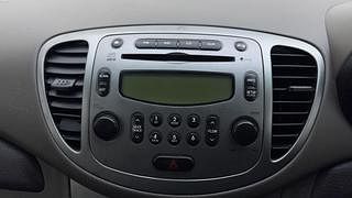 Used 2011 Hyundai i10 [2010-2016] Sportz AT Petrol Petrol Automatic top_features Integrated (in-dash) music system